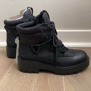 UGG Tioga hiker